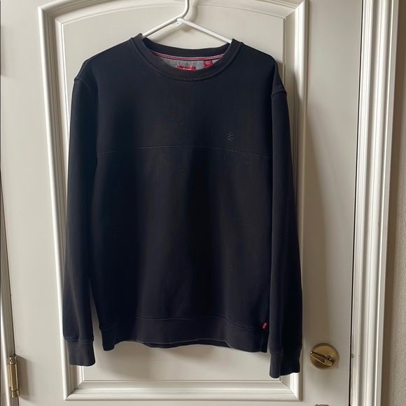 Izod Black Crewneck Sweater Medium - Picture 1 of 3